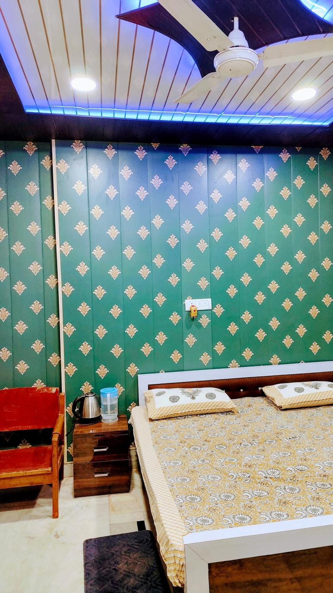 Hotel Raju Homestay Ayodhya 150 Meters From Shree Ram Janmbhoomi Temple 200 Meters From Ayodhya Dham Railway Station Eksteriør billede