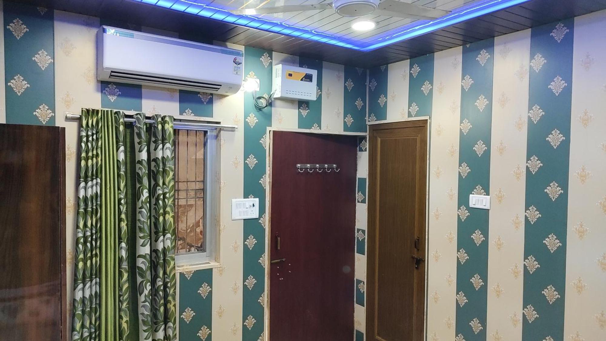 Hotel Raju Homestay Ayodhya 150 Meters From Shree Ram Janmbhoomi Temple 200 Meters From Ayodhya Dham Railway Station Eksteriør billede