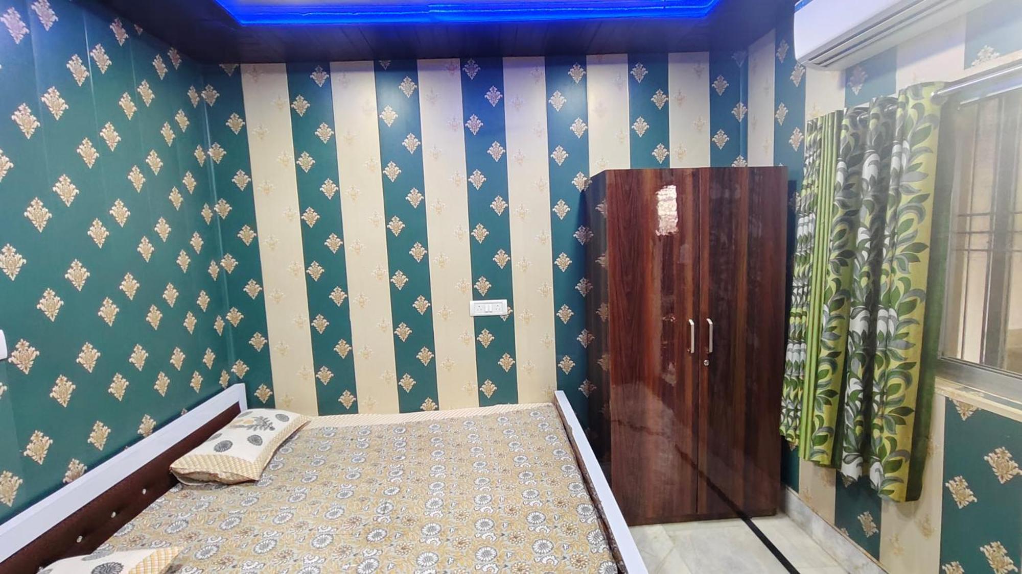 Hotel Raju Homestay Ayodhya 150 Meters From Shree Ram Janmbhoomi Temple 200 Meters From Ayodhya Dham Railway Station Eksteriør billede